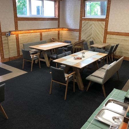 Dnm Inn Korycany Екстер'єр фото