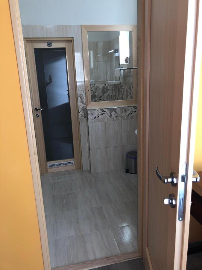 Dnm Inn Korycany Екстер'єр фото