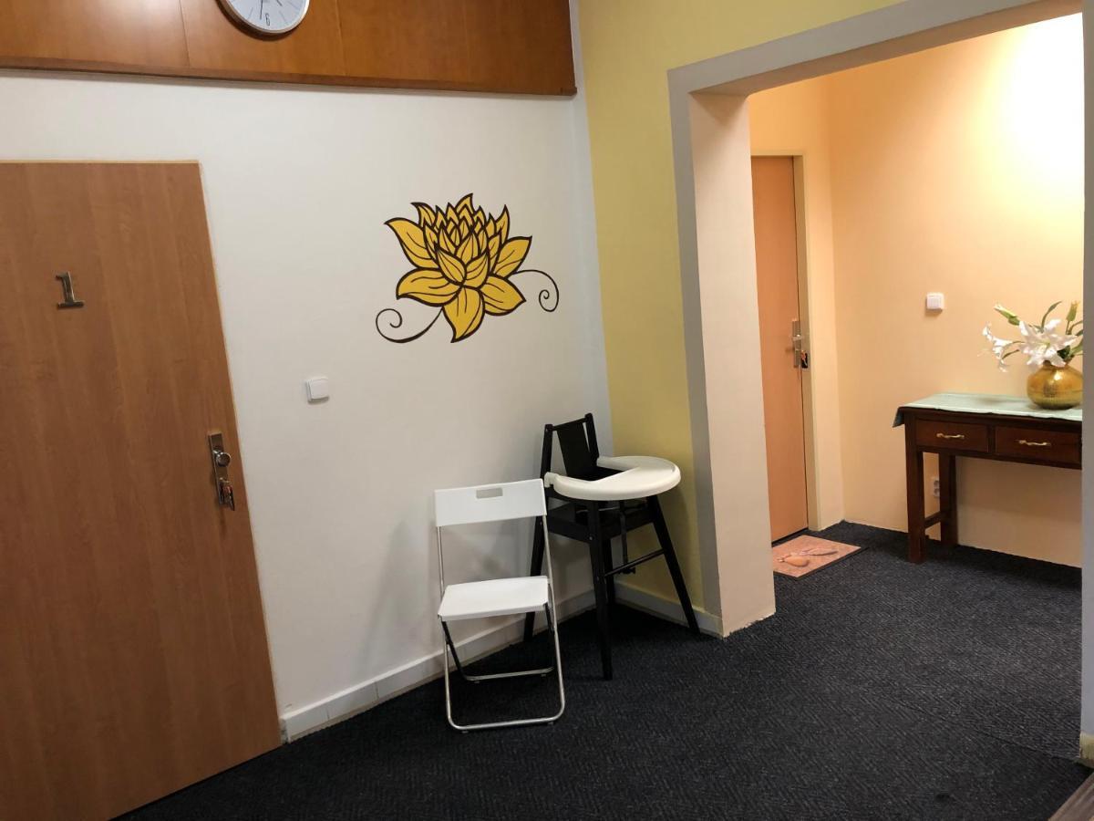 Dnm Inn Korycany Екстер'єр фото