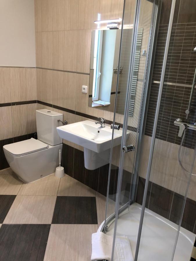 Dnm Inn Korycany Екстер'єр фото