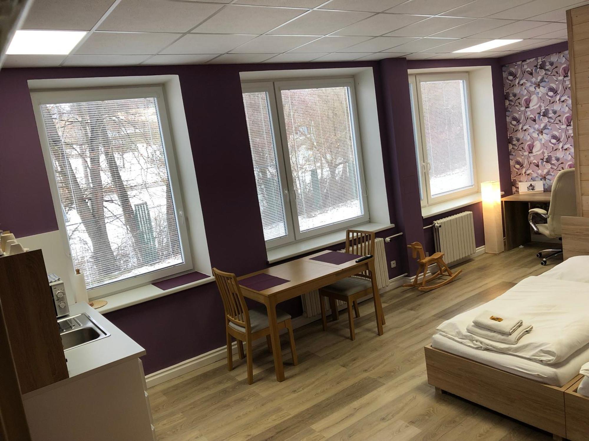 Dnm Inn Korycany Екстер'єр фото
