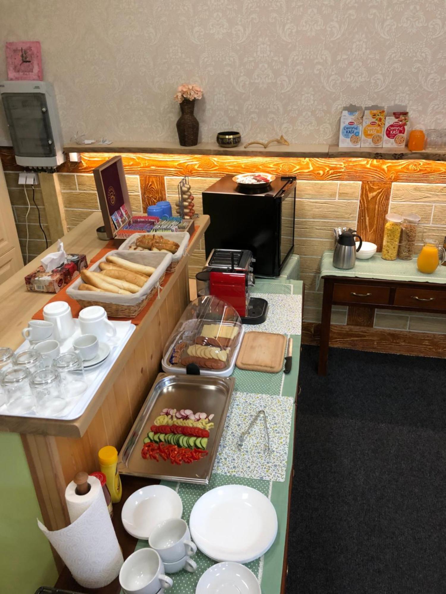 Dnm Inn Korycany Екстер'єр фото