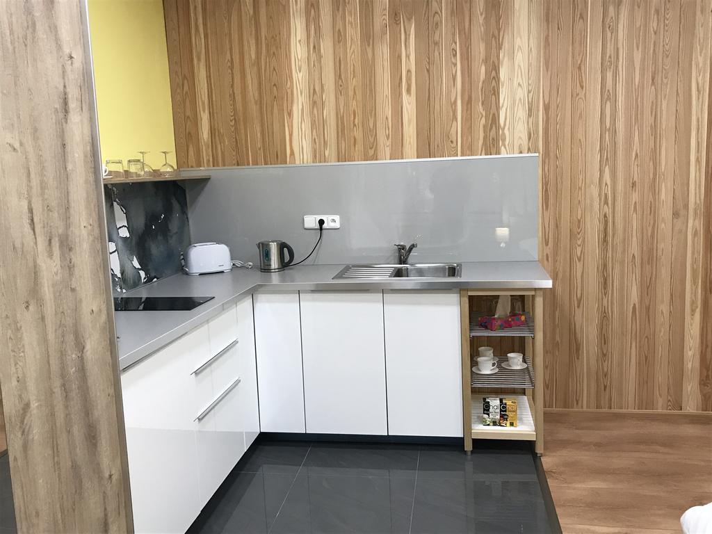 Dnm Inn Korycany Екстер'єр фото