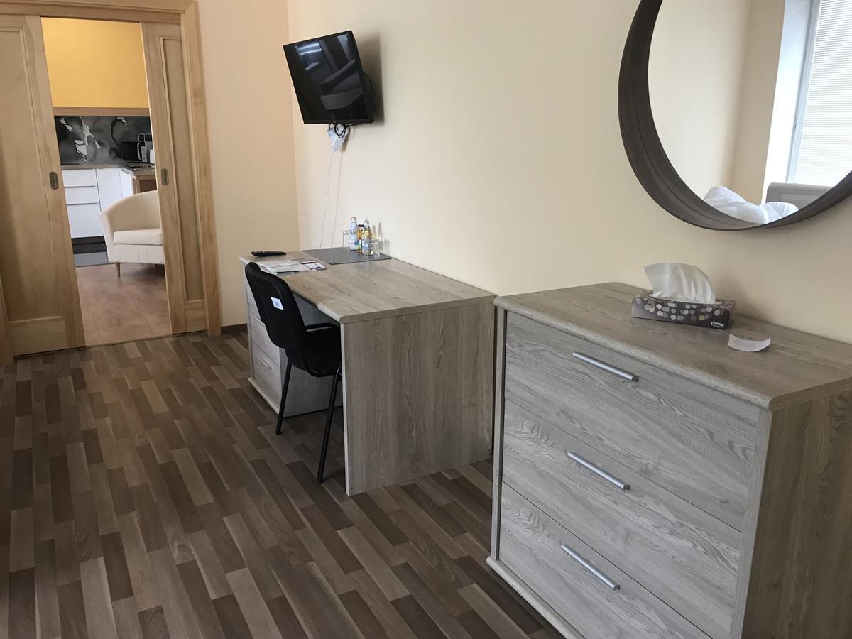 Dnm Inn Korycany Екстер'єр фото